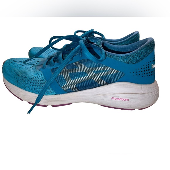 Asics Shoes - ASICS- Roadhawk FlyteFoam - Model T7D7N - size 7 - EUC